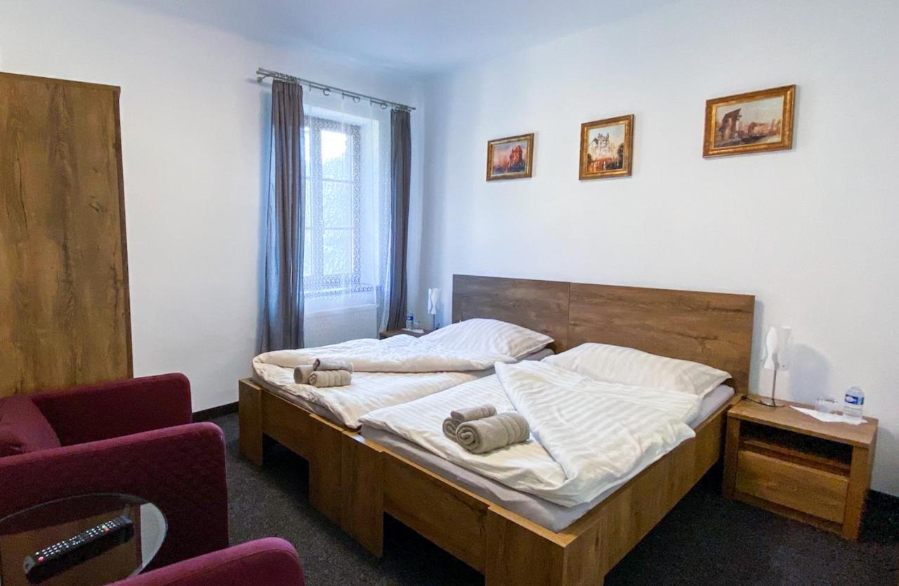 Hotel Sykora Křivoklát Extérieur photo